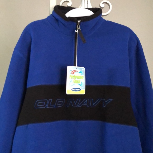 New Old Navy Men’s Sweater - Picture 1 of 5